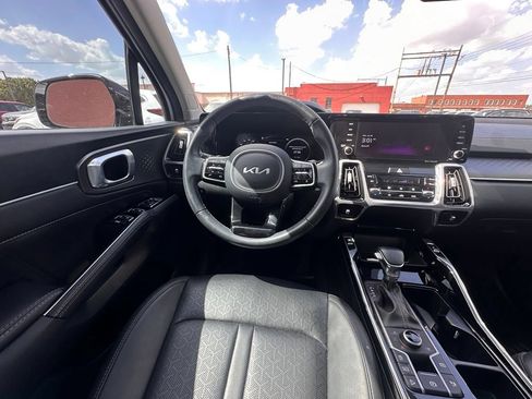 Used 2023 Kia Sorento SX AWD/4WD image 23