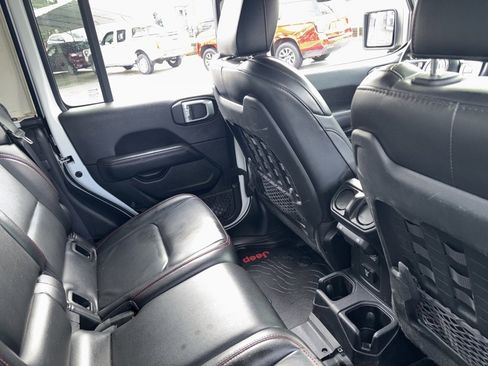 Used 2020 Jeep Gladiator Rubicon image 6