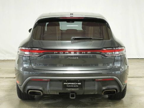 Certified 2022 Porsche Macan AWD/4WD image 12