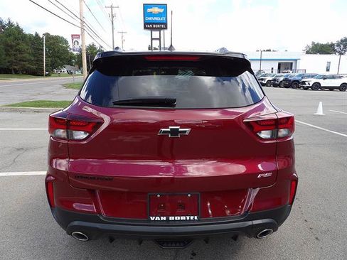 Certified 2023 Chevrolet TrailBlazer RS w/ Sun and Liftgate Package FWD image 4