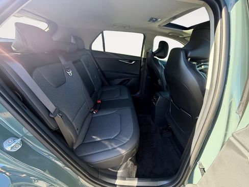 Used 2025 Kia Niro FWD image 24