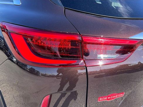 Used 2021 INFINITI QX50 Essential image 20