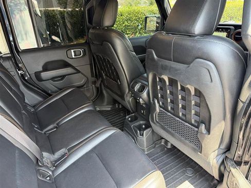 Used 2022 Jeep Gladiator Mojave AWD/4WD image 19