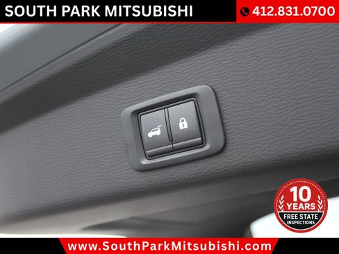 New 2026 Mitsubishi Outlander SEL image 27