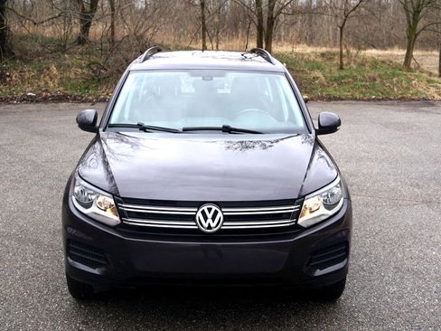 Used 2016 Volkswagen Tiguan S image 27