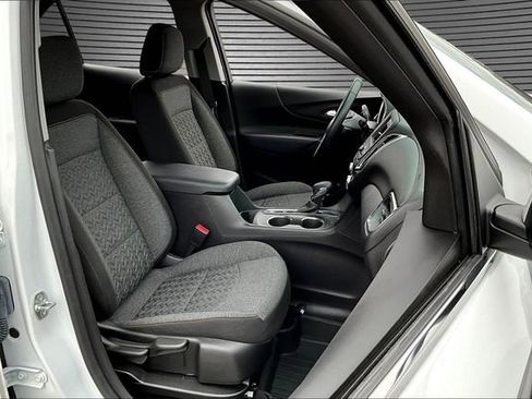 Used 2024 Chevrolet Equinox LT w/ LPO, Floor Liner Package image 27