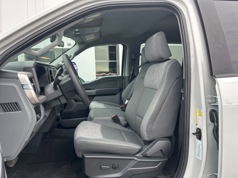 Used 2025 Ford F350 XLT image 9