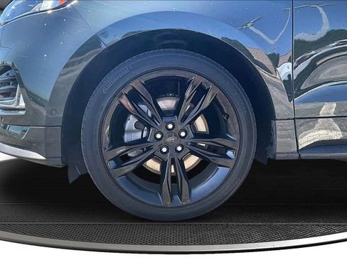 Used 2024 Ford Edge ST w/ Equipment Group 401A AWD/4WD image 32