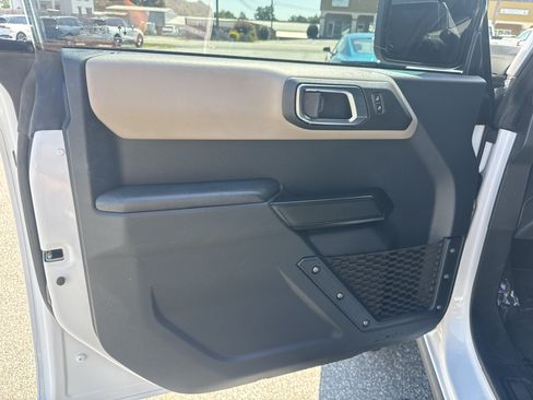 Used 2024 Ford Bronco Wildtrak AWD/4WD image 6
