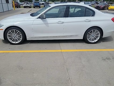 Used 2013 BMW 328i xDrive Sedan AWD/4WD image 4