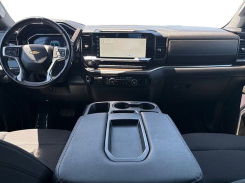 Certified 2024 Chevrolet Silverado 2500 LT w/ Convenience Package AWD/4WD image 12