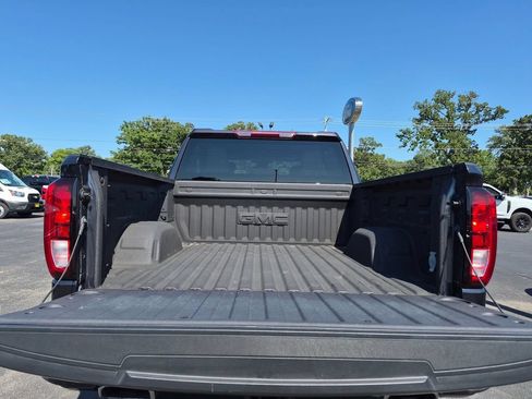 Used 2024 GMC Sierra 1500 Elevation w/ LPO, Elevation Black Package AWD/4WD image 23