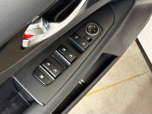Used 2023 Kia Forte GT-Line w/ GT-Line Premium Package FWD image 19