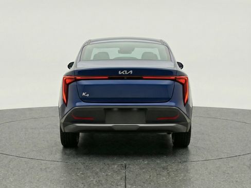 Used 2025 Kia K4 LXS image 7