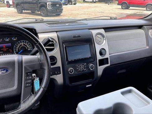 Used 2013 Ford F150 XLT w/ XLT Chrome Pkg RWD image 9