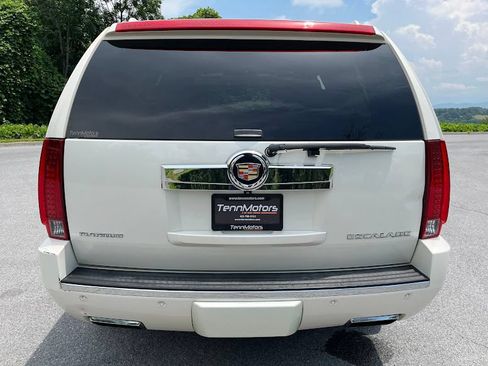 Used 2014 Cadillac Escalade Platinum AWD/4WD image 47