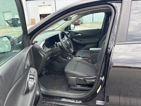 Used 2025 Buick Encore GX Preferred image 29