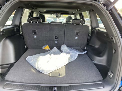 New 2026 Jeep Grand Cherokee Altitude image 5