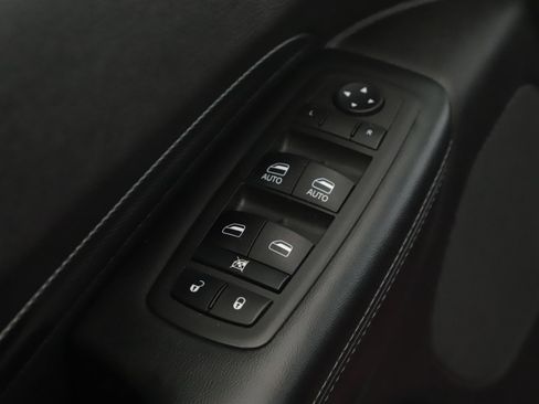Used 2022 Dodge Durango GT w/ Blacktop Package AWD/4WD image 8