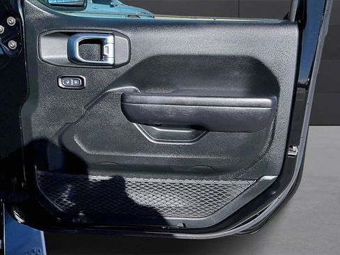 Used 2020 Jeep Gladiator Sport w/ Quick Order Package 24S image 15