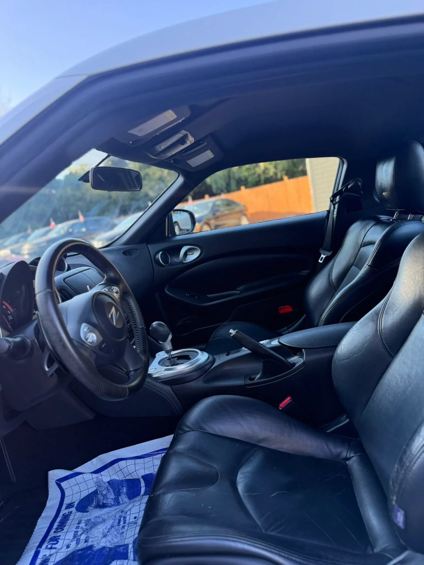 Used 2011 Nissan 370Z Coupe RWD image 8