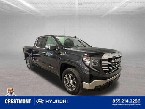 Used 2025 GMC Sierra 1500 SLT AWD/4WD image 1