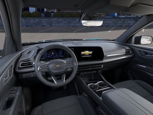 New 2026 Chevrolet Traverse LT w/ Driver Confidence Package image 15