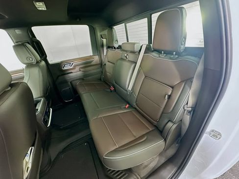 Used 2026 GMC Sierra 3500 Denali w/ Denali Reserve Package AWD/4WD image 32