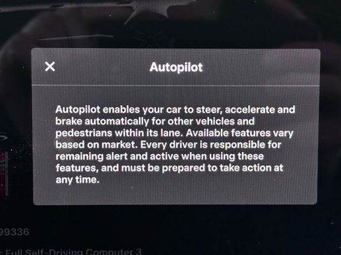 Used 2023 Tesla Model S Plaid image 44