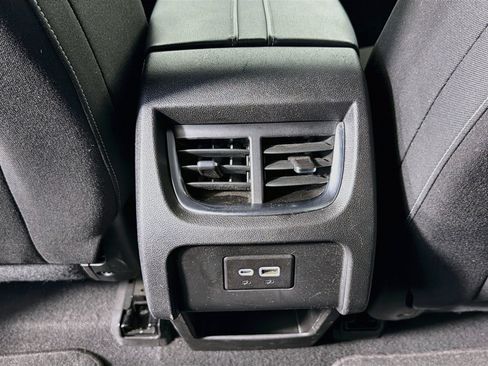 Used 2025 Chevrolet Blazer LT FWD image 27