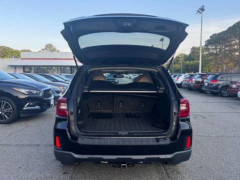 Used 2016 Subaru Outback 2.5i Limited AWD/4WD image 19