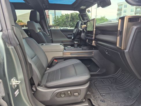 Used 2024 GMC Hummer EV 3X AWD/4WD image 32