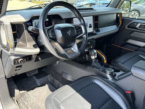 Used 2023 Ford Bronco Badlands w/ Sasquatch Package AWD/4WD image 10