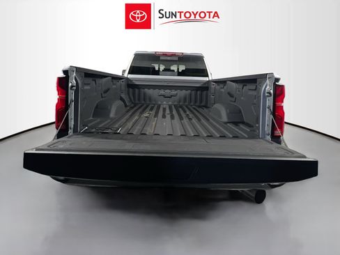 Used 2025 Chevrolet Silverado 3500 High Country w/ High Country Premium Package AWD/4WD image 33