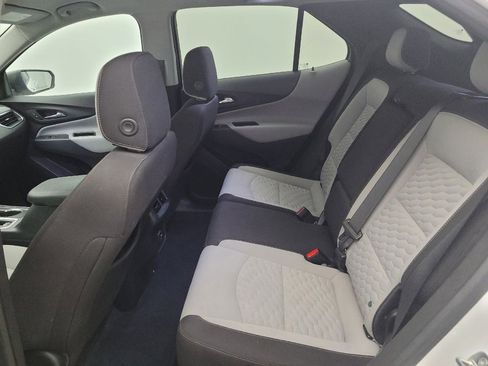 Used 2021 Chevrolet Equinox LS w/ LS Convenience Package AWD/4WD image 18