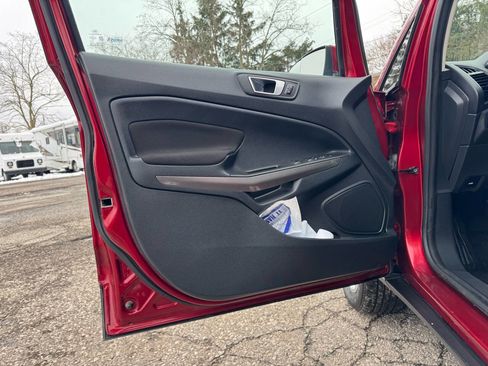 Used 2019 Ford EcoSport SE image 36