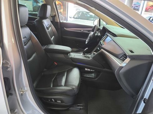 Used 2019 Cadillac XT5 Premium Luxury image 15
