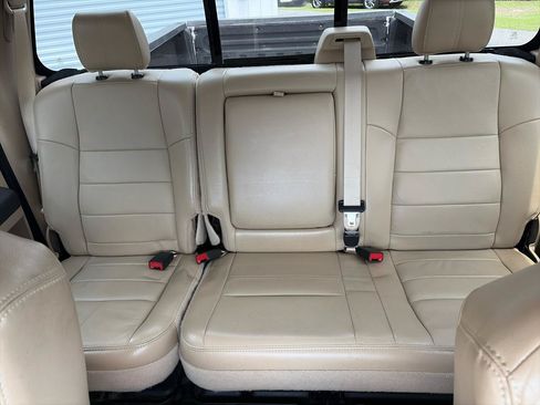 Used 2010 Ford F250 Lariat RWD image 13