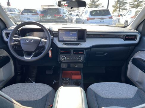 Used 2022 Ford Maverick XLT image 22