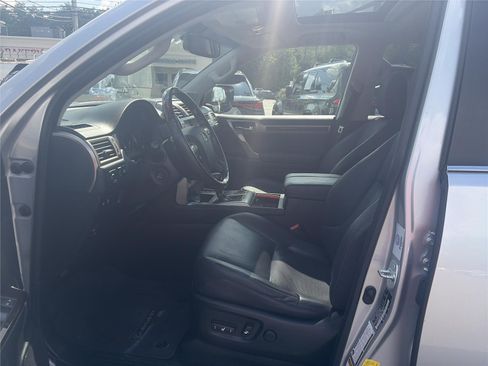 Used 2019 Lexus GX 460 Premium AWD/4WD image 10