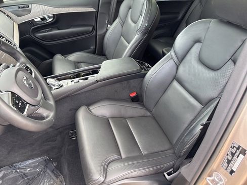 Used 2023 Volvo XC90 T8 Ultimate w/ Protection Package image 9