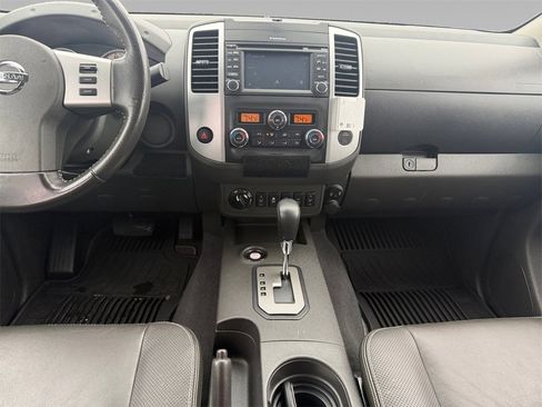 Used 2020 Nissan Frontier PRO-4X w/ Pro-4x Utility Package image 12