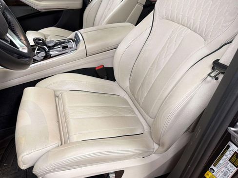 Used 2020 BMW X5 xDrive40i w/ Executive Package image 12