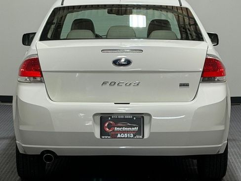 Used 2010 Ford Focus SEL FWD image 6