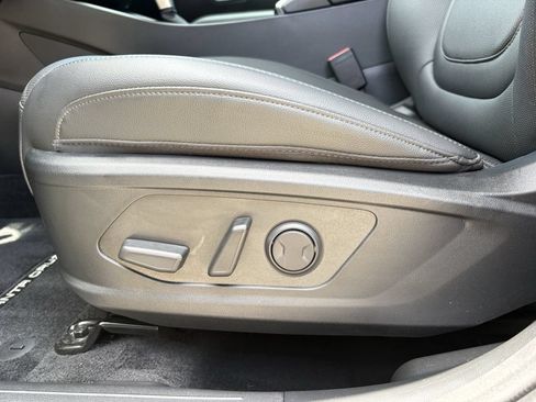 Used 2025 Hyundai Santa Cruz SEL FWD image 13