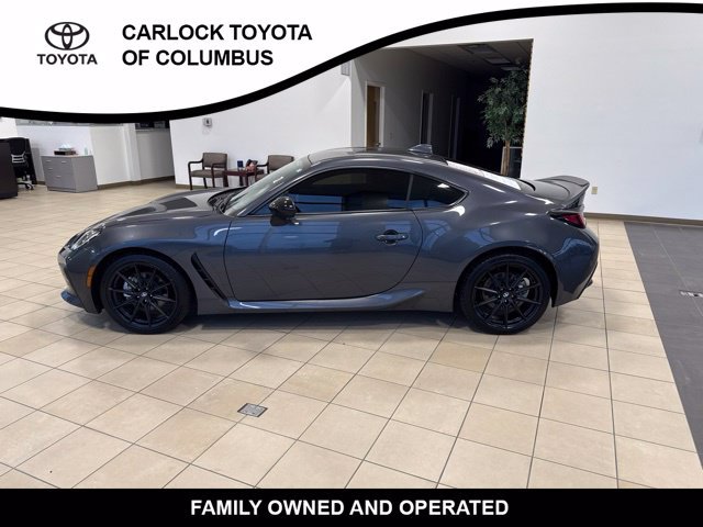 Used 2024 Toyota GR86 Premium RWD image 3