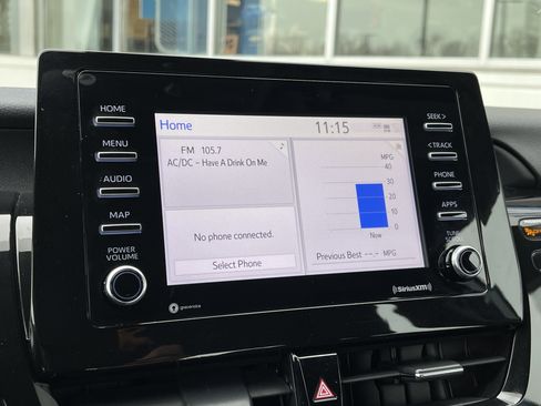 Used 2022 Toyota Camry LE image 23