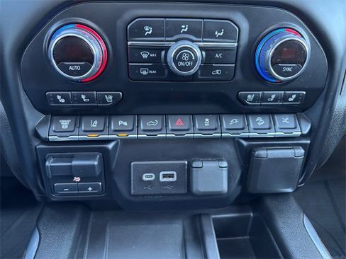 Used 2022 Chevrolet Silverado 3500 High Country image 23