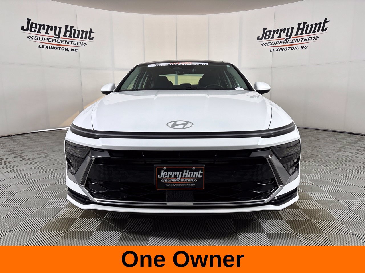 Used 2024 Hyundai Sonata SEL w/ Convenience Package FWD image 3