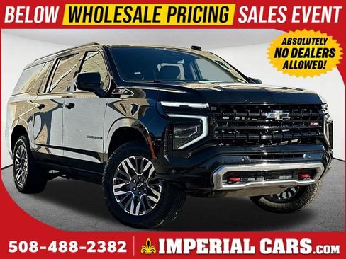 Used 2025 Chevrolet Suburban Z71 AWD/4WD image 1